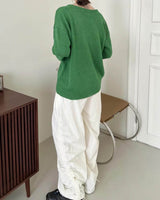 IRIS V NECK KELLY GREEN