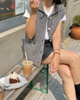 Chunky Cable Knit Buttoned Vest Grey
