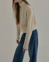 DILA SOFT WOOL MOCK TURTLENECK ECRU