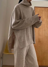 ARLES SIDE CUT TURTLENECK BEIGE