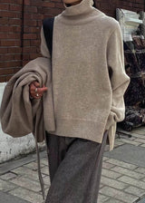 ARLES SIDE CUT TURTLENECK BEIGE