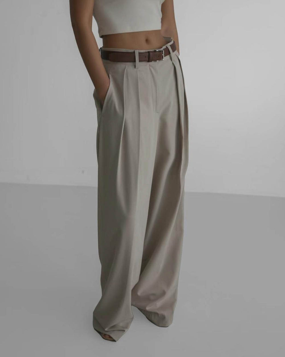 ELIS PLEATED TROUSERS BEIGE – SANNA New York ELIS PLEATED TROUSERS BEIGE – SANNA New York