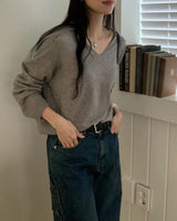 RELAXED LIGHTWEIGHT WOOL BLEND V NECK GREY