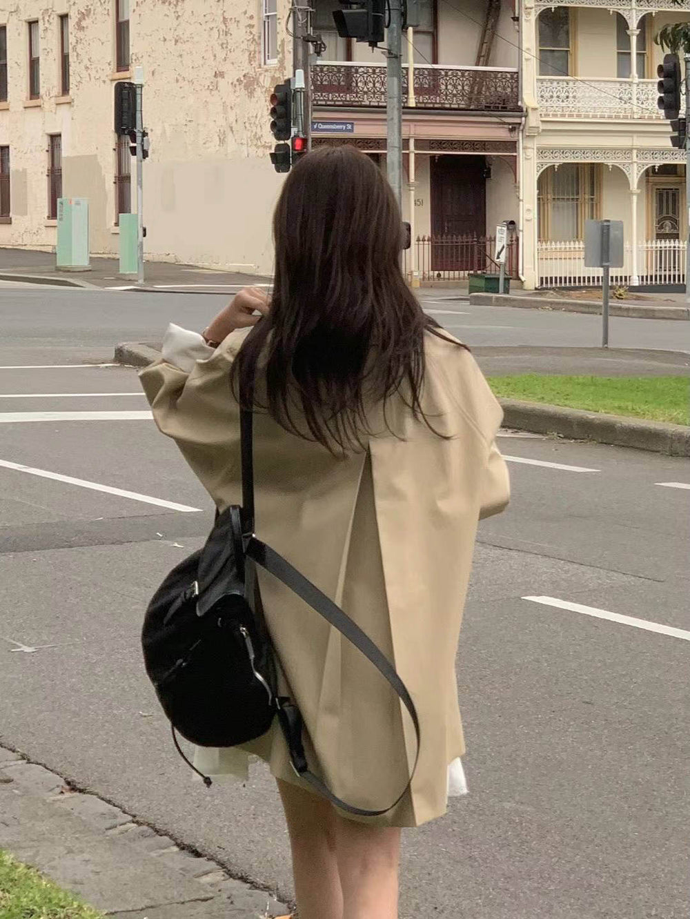 KALIN SHORT TRENCH BEIGE – SANNA New York