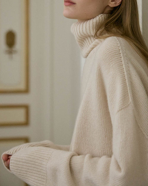 DARCY TURTLENECK OFF WHITE – SANNA New York