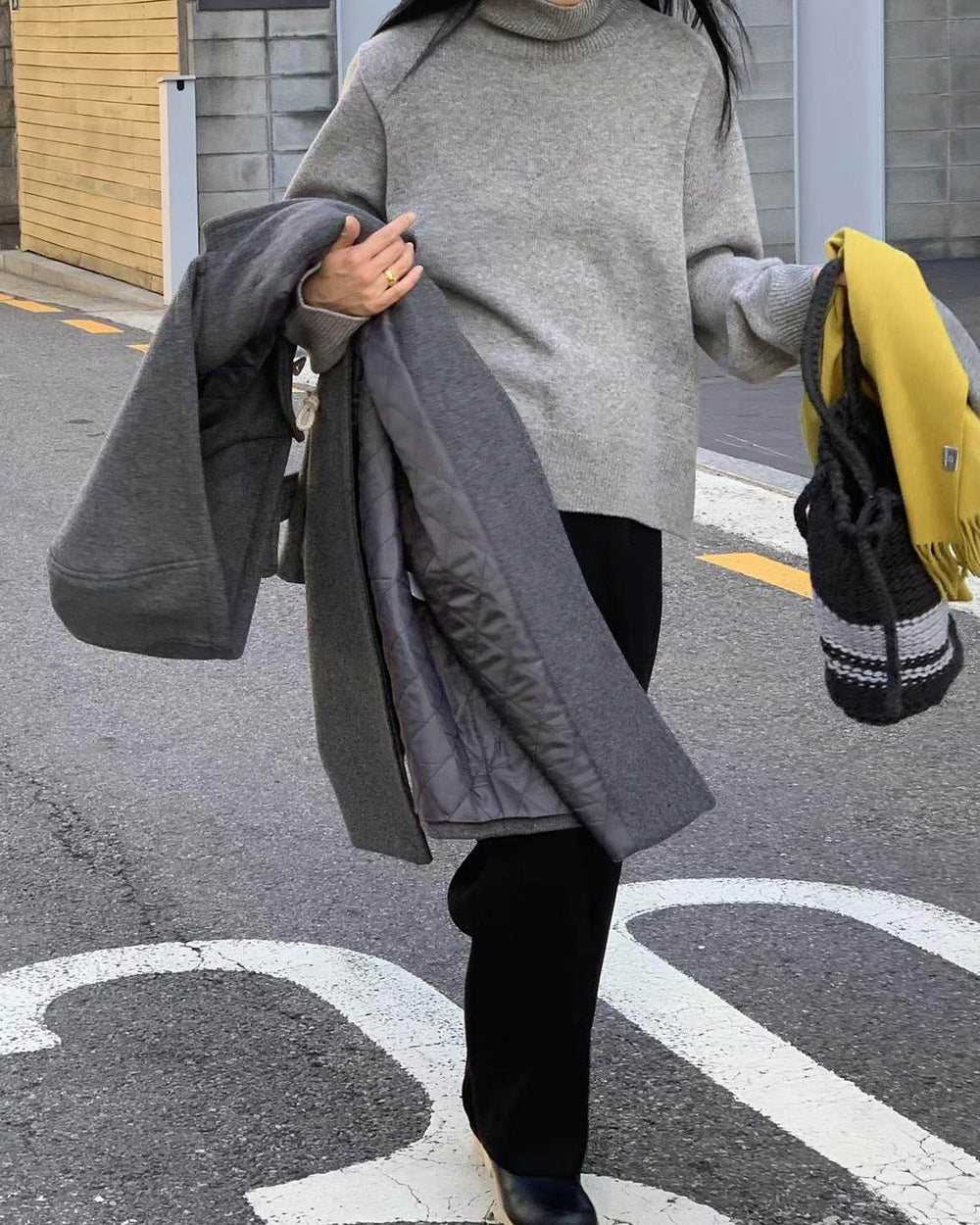 ARLES SIDE CUT TURTLENECK SOFT GREY – SANNA New York