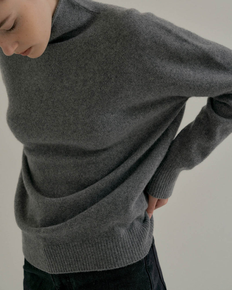 DILA SOFT WOOL MOCK TURTLENECK GREY